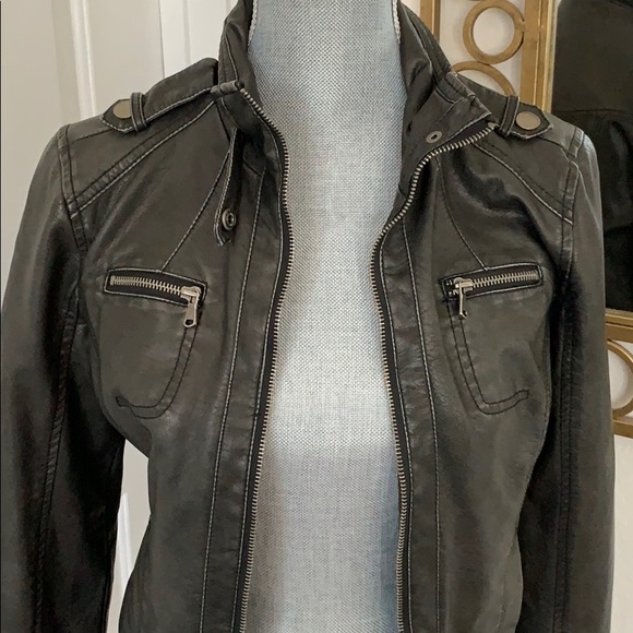 Grey jacket - Picture 2 of 4